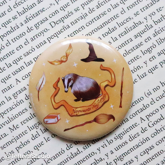 🌼 Pin Hufflepuff – Lealtad, amabilidad y estilo mágico 💛✨