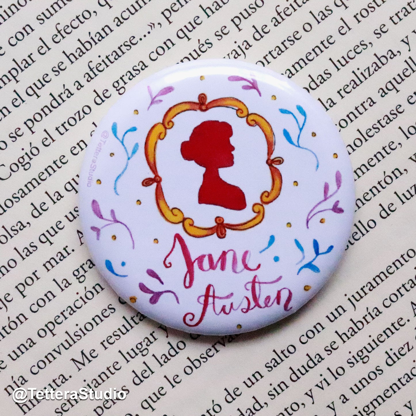📌 Botón “Jane Austen” – Colorido y Literario | Ideal para fans de los clásicos románticos 📚💐